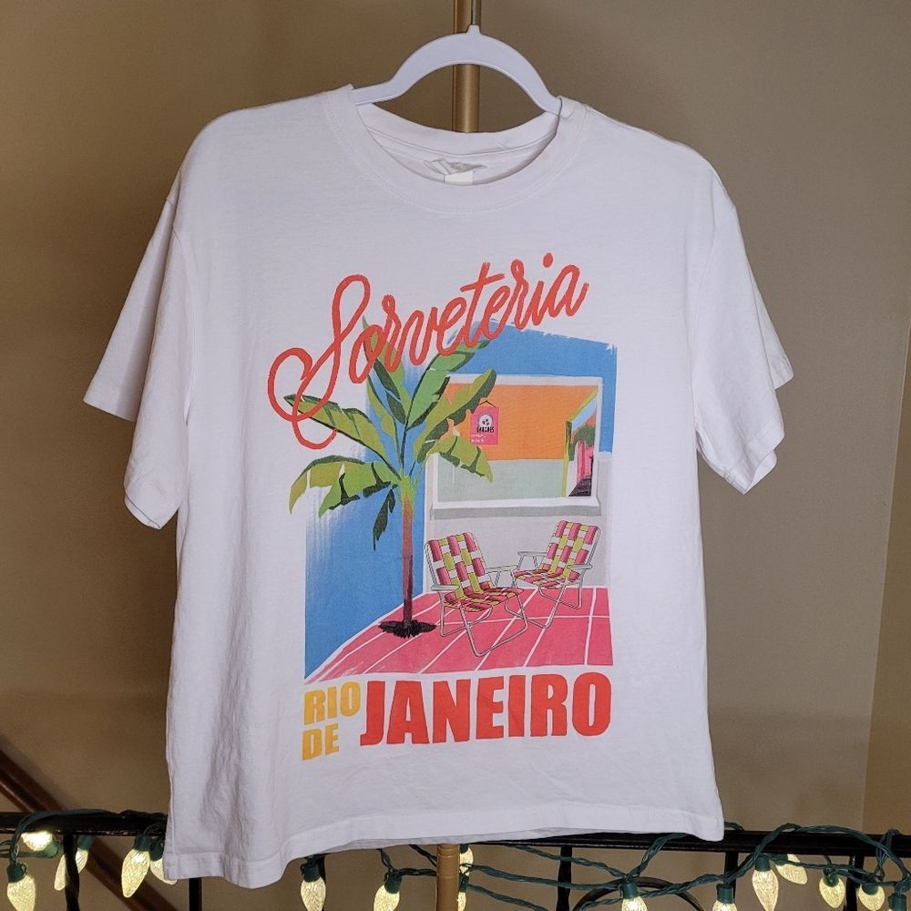 Rio de Janeiro White Graphic Tee Size Small